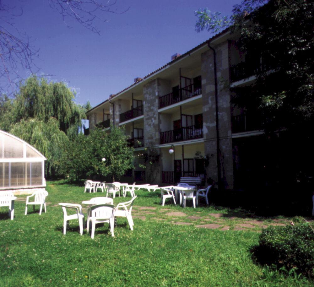 Hotel Termas De Льерганес Экстерьер фото