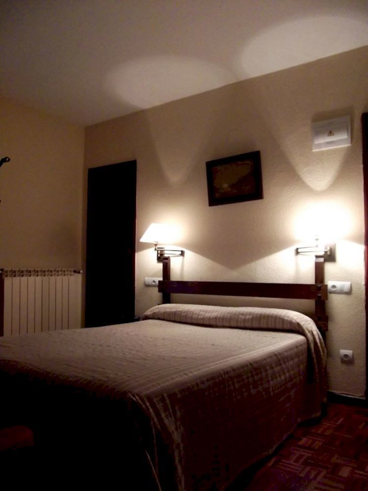Hotel Termas De Льерганес Экстерьер фото